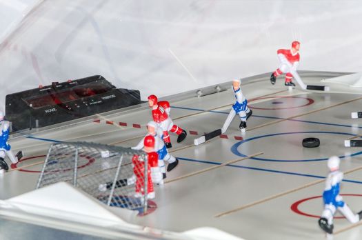 Хоккей "Bubble Hockey"